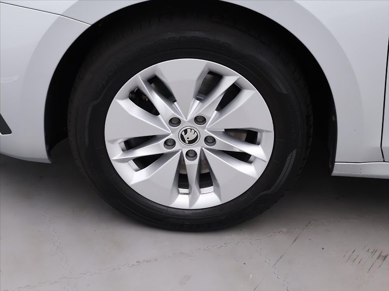 Škoda Octavia 2,0 TDI 110kW 4x4 DSG DPH CZ - fotka 25 z 32