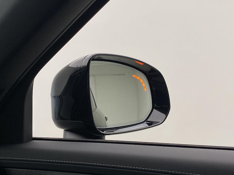 Volvo XC90 (2026) B5 AWD AUT BLACK EDITION PLUS  - fotka 34 z 73