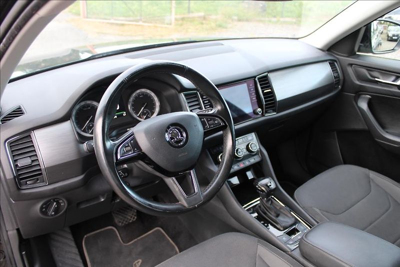 Škoda Kodiaq 2,0 TDi  WEBASTO, DSG, 4 x 4 - fotka 10 z 37