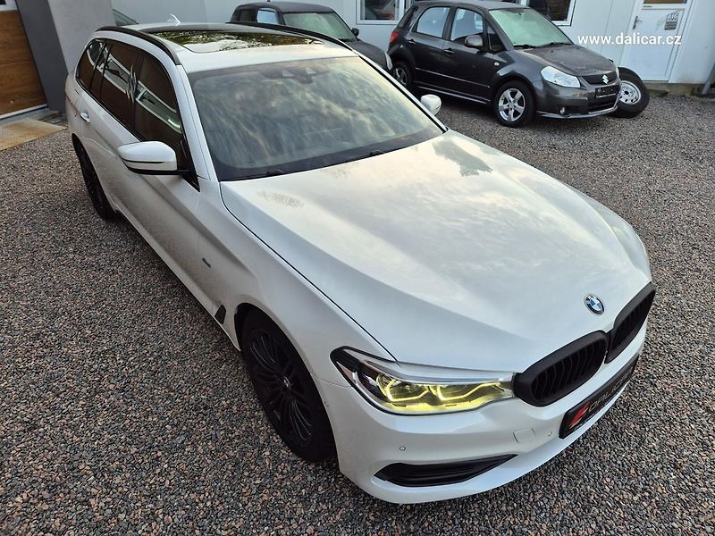 BMW Řada 5 (2017) 530d 195KW xDRIVE MSPORT Line - fotka 49 z 50
