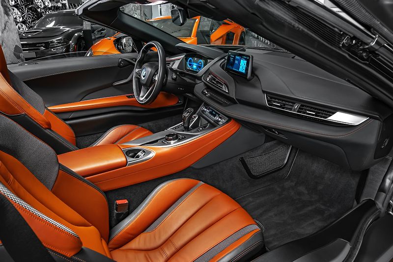 BMW i8 ROADSTER LASER/H&K/HUD/KARBON - fotka 16 z 25