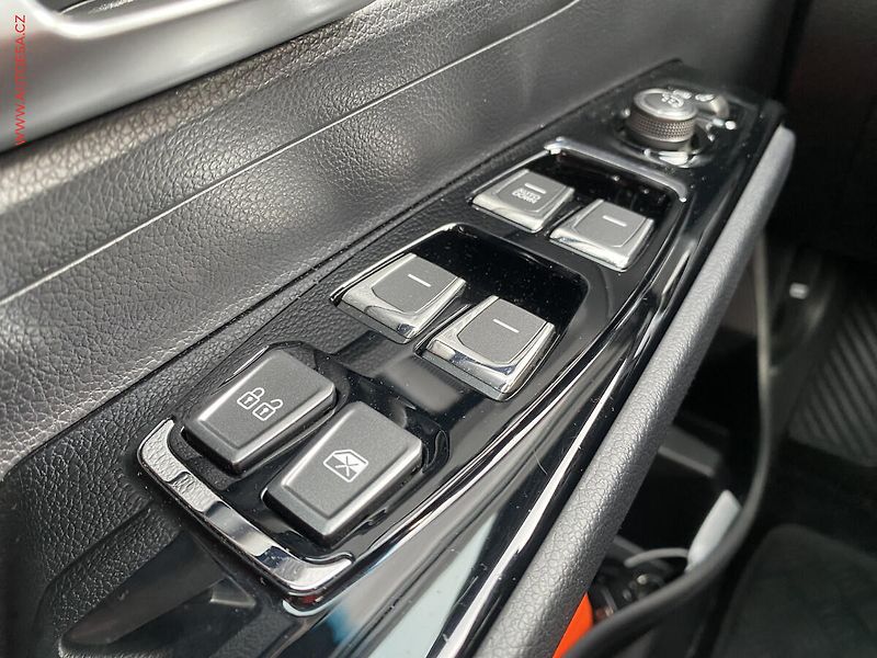 SsangYong Korando (2021) 1.5T-GDi, 1.maj,ČR, TZ - fotka 12 z 20