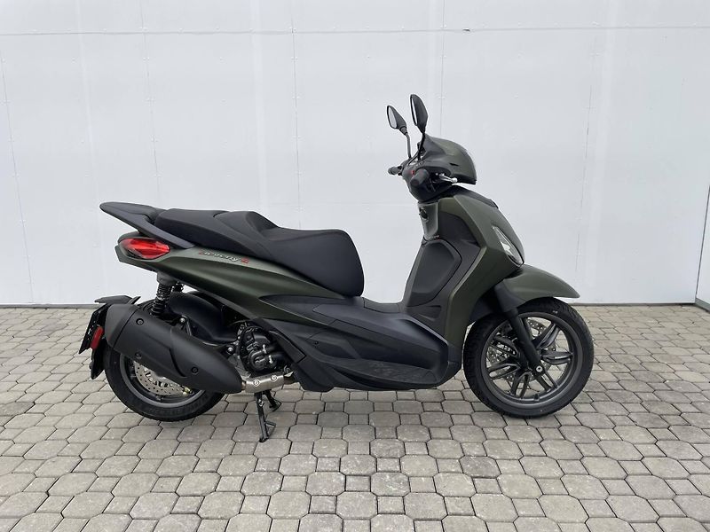 Piaggio (2025) Beverly 300 S E5 - fotka 2 z 11