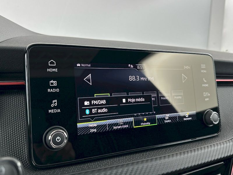 Škoda Kamiq (2025) DSG 1.5TSI 110kW Monte Carlo - fotka 15 z 32