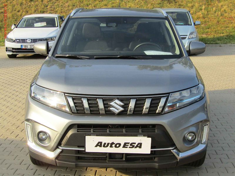 Suzuki Vitara (2021) 1.4 BoosterJet 4x4, 1.maj,ČR - fotka 2 z 21