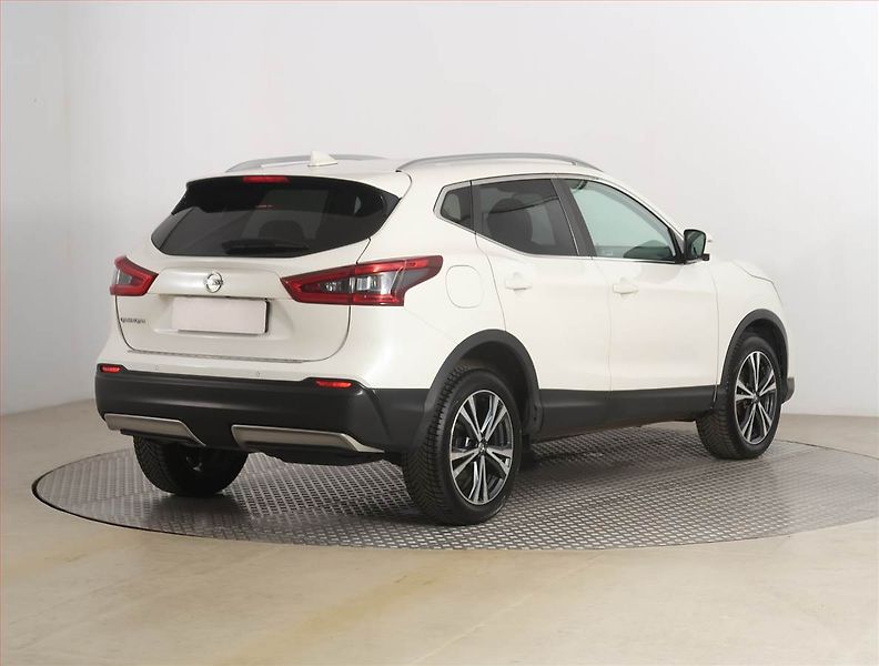 Nissan Qashqai (2018) 1.5 dCi, Serv.kniha, Navi - fotka 5 z 20