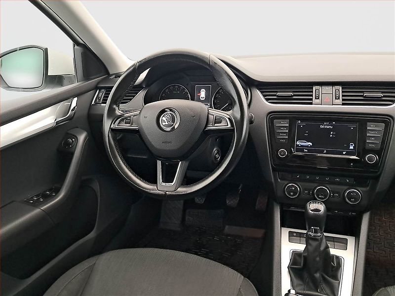 Škoda Octavia (2015) Style 1.6 TDI, Serv.kniha - fotka 7 z 18