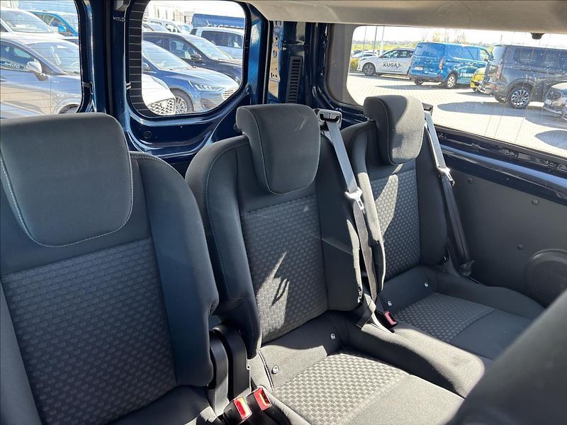Ford Transit Custom 2,0 EcoBlue 96kW Mhev L2 9Míst - fotka 13 z 29
