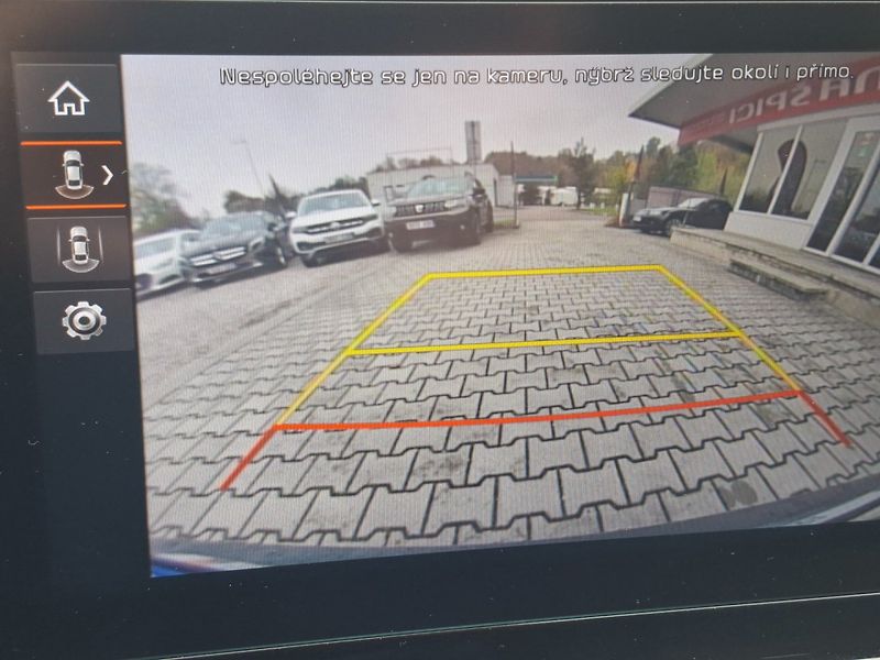 Kia Ceed (2023) SW 1.5T-GDI 118kW -1.MAJITEL - fotka 16 z 38