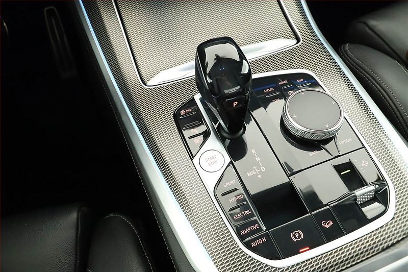 BMW X5 (2020) xDrive45e iPerf. - fotka 14 z 19