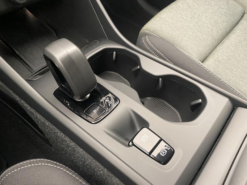 Volvo XC40 B4 CORE AUT  - fotka 26 z 49