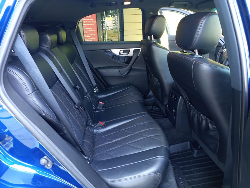 Infiniti QX70 (2018) S Premium, EU model, 2xkola,TZ - fotka 14 z 26
