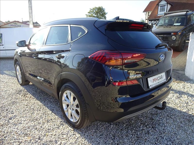Hyundai Tucson 1,6T- GDi 130kW Trikolor - fotka 5 z 58