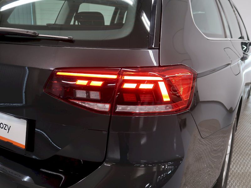 Volkswagen Passat (2023) BUSINESS PREMIUM 2.0TDI 110KW - fotka 10 z 36