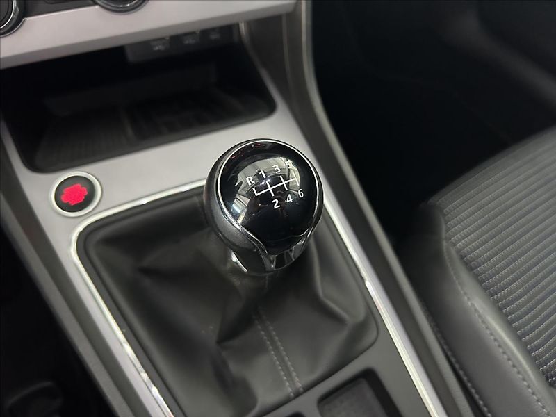 Seat Leon 1,5   TSI,SERVISKA,XCELLENCE - fotka 21 z 27