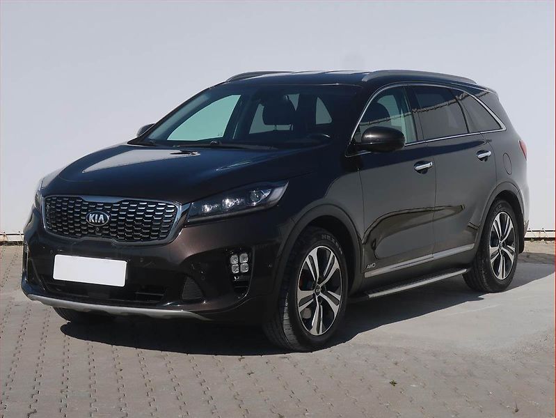 Kia Sorento (2018) GT Line 2.2 CRDi - fotka 2 z 20