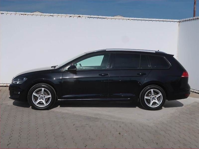 Volkswagen Golf (2016) 1.6 TDI, Tempomat - fotka 3 z 18