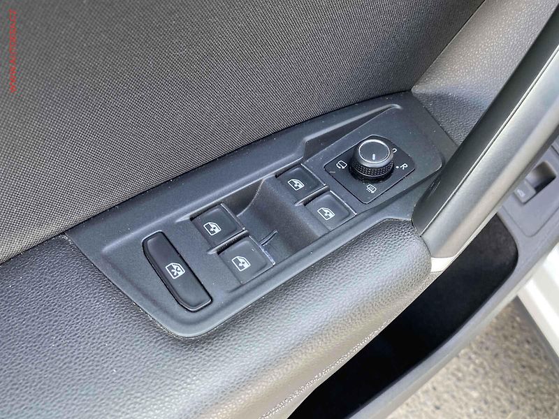 Volkswagen Tiguan (2018) 2.0 TSi 4x4, Highline, DSG - fotka 13 z 21