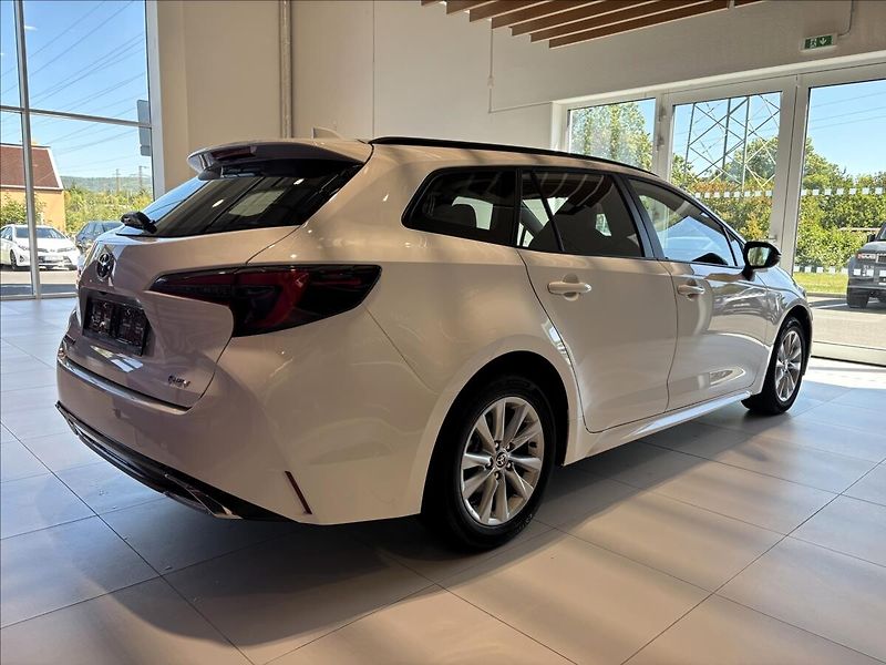 Toyota Corolla 1,8   TS Comfort HEV - fotka 6 z 7