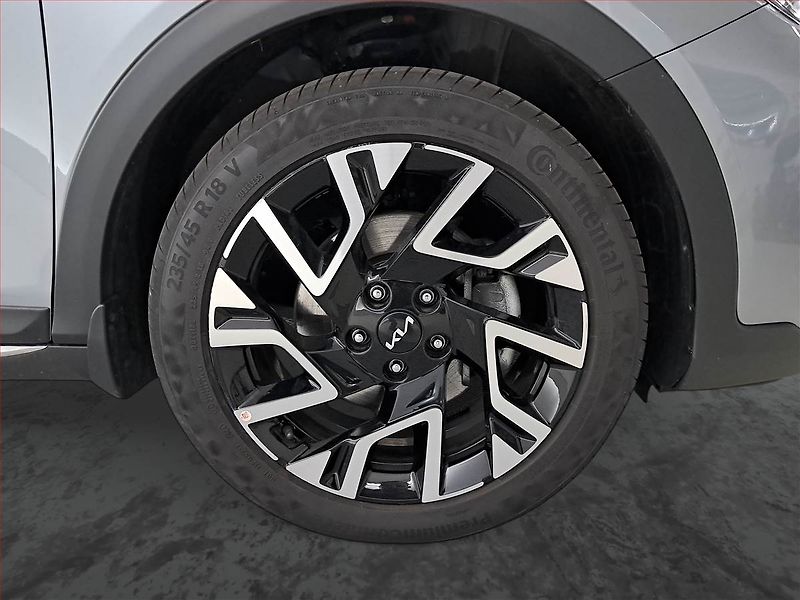 Kia XCeed (2024) 1.5 T-GDI - fotka 15 z 19