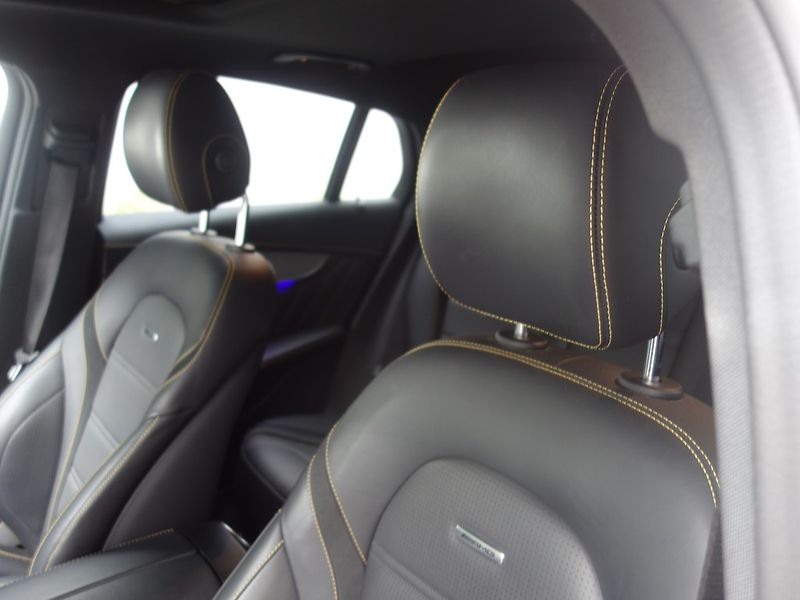 Mercedes-Benz GLC (2023) 63AMG*4M*KUPÉ*53000KM*ZÁRUKA!! - fotka 16 z 50