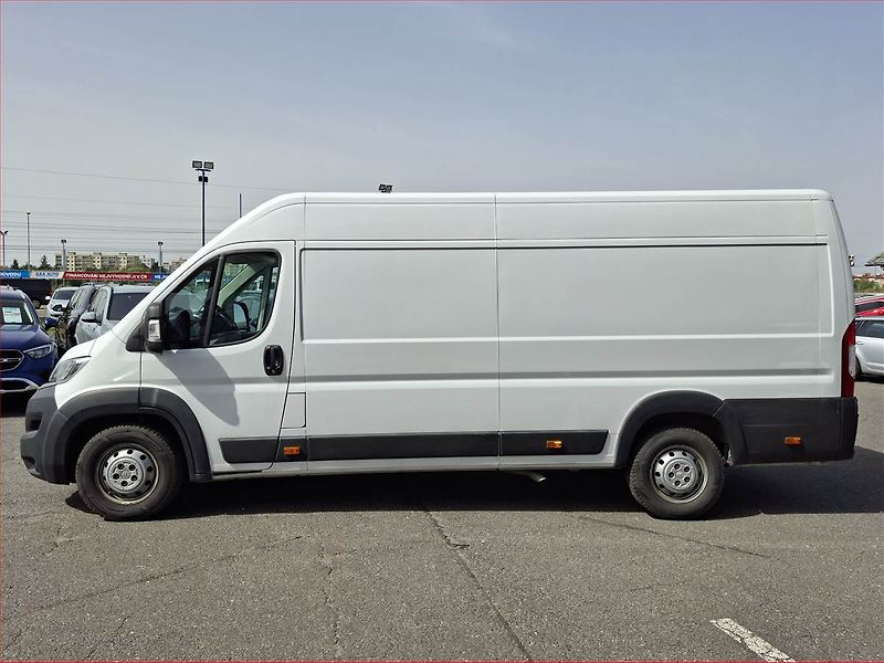 Citroën Jumper (2023) 2.2 BlueHDi, Maxi, 14m3, 1.0t - fotka 3 z 13