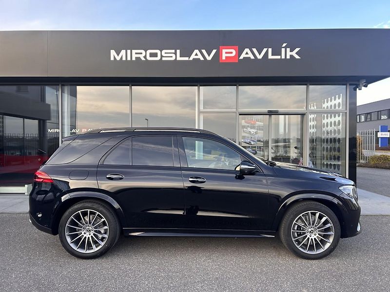 Mercedes-Benz GLE 450d 4MATIC AMG NIGHT - fotka 4 z 29