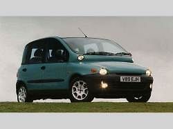 Facelift z roku 2006 ale dokázal pohřbít i tu poslední špetku „saabovosti“, kterou model 9-5 měl. Smutné, že tak nějak předznamenal úpadek celé automobilky.