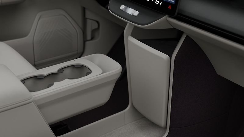 Volvo EX60 (2026)  P10 AWD Electric Ultra - fotka 13 z 13