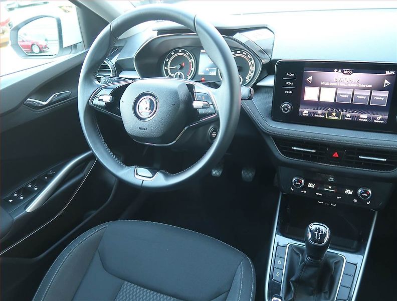 Škoda Fabia (2023) Style 1.0 TSI, ČR,1.maj - fotka 7 z 15