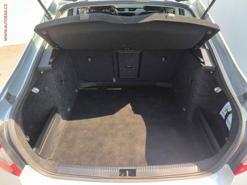 Škoda Octavia (2018) 2.0TDI 4x4, ČR, Style, navi - fotka 7 z 22