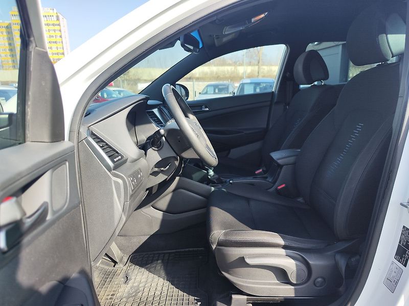 Hyundai Tucson 1.6 T-GDI/130kW Trikolor - fotka 13 z 29