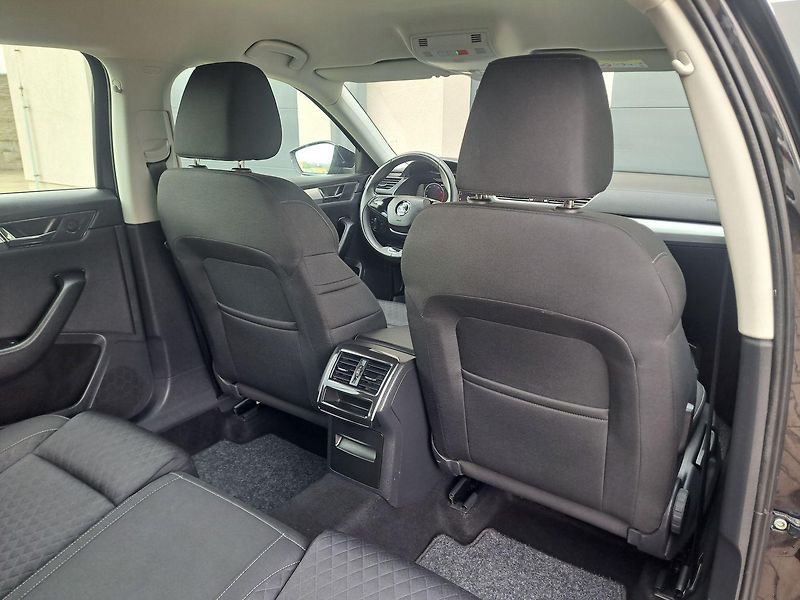 Škoda Superb (2022) 1.5TSI DSG Business Ed. ZÁRUKA - fotka 28 z 33