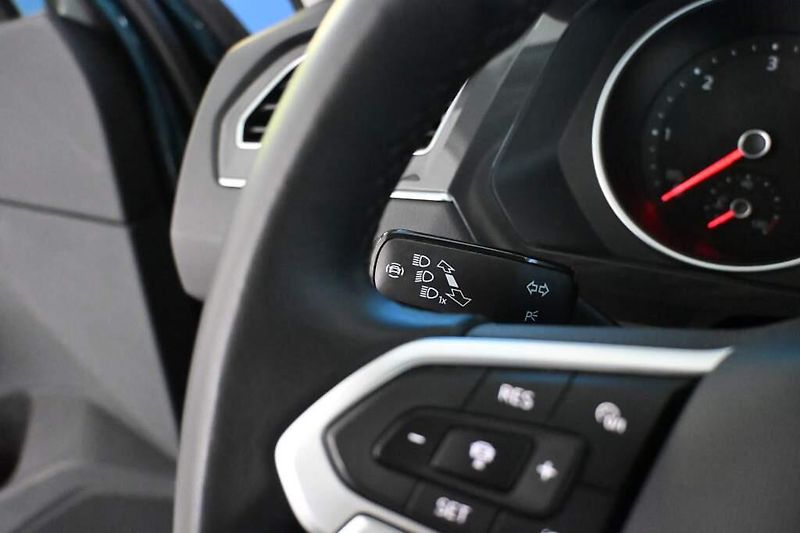Volkswagen Tiguan (2022) 2.0 LED ACC SCR LIFE ECOBLUE - fotka 14 z 35