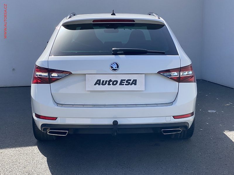 Škoda Superb (2017) 2.0 TSi 4x4, SportLine, DSG - fotka 5 z 17