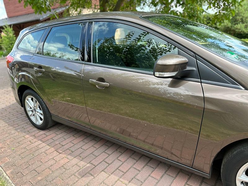 Ford Focus (2016) 1.0Ecoboost 74kw Business - fotka 9 z 25