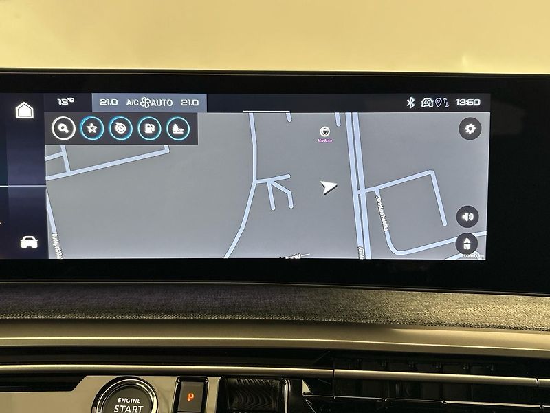 Peugeot 3008 (2025) Allure Hybrid 145 e-DCS6 - fotka 12 z 48