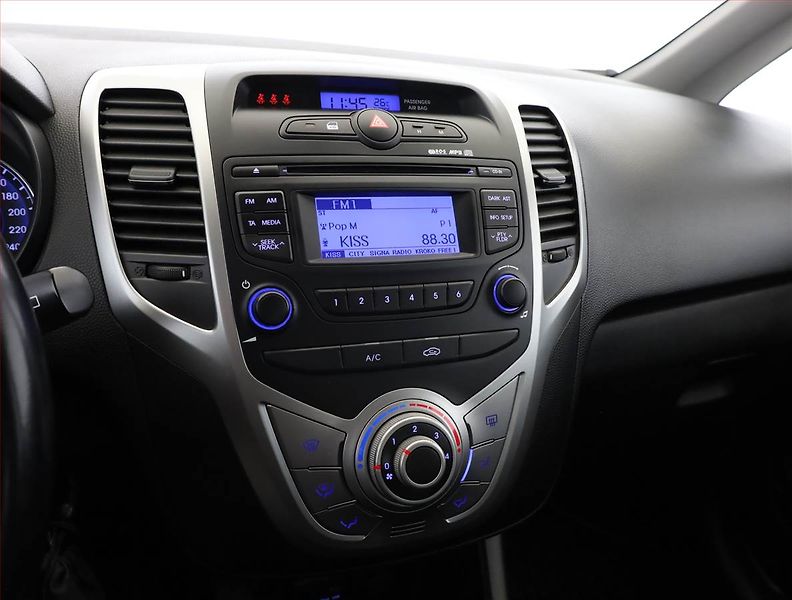 Hyundai ix20 (2015) 1.4 CVVT, Serv.kniha - fotka 10 z 16