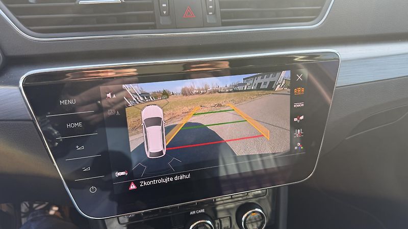 Škoda Superb (2017) 2.0TDI 110KW MANUAL 4X4  - fotka 18 z 25