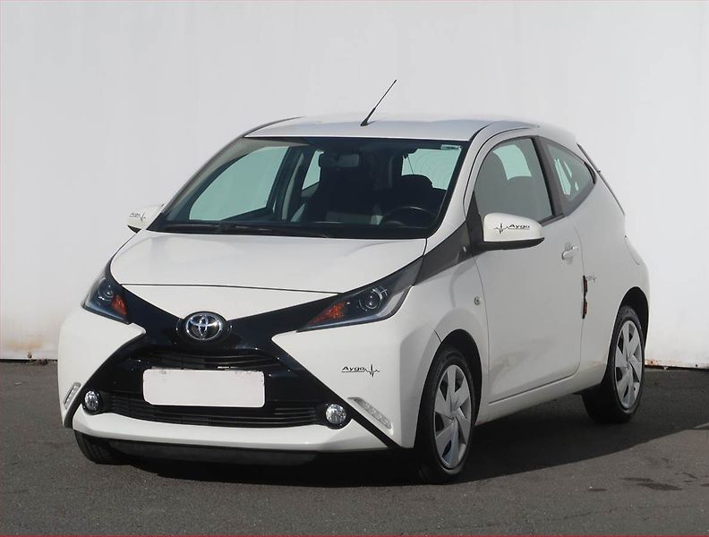 Toyota Aygo (2015) 1.0 VVT-i, Tempomat - fotka 2 z 18