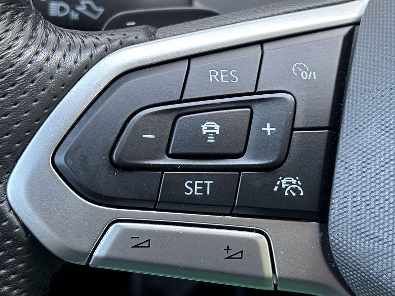 Volkswagen Passat Variant (2021) 2.0 TDI 4Motion DSG Alltrack - fotka 18 z 29