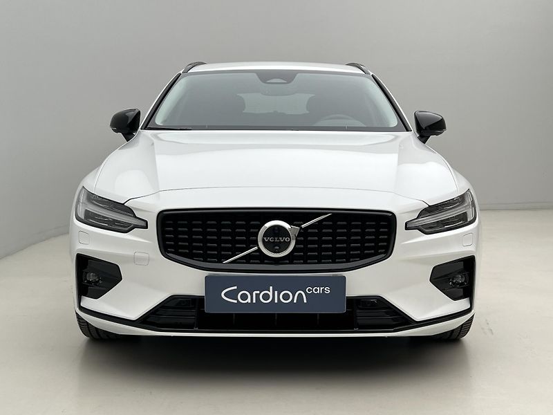 Volvo V60 (2026) B4 PLUS DARK AUT - fotka 14 z 44