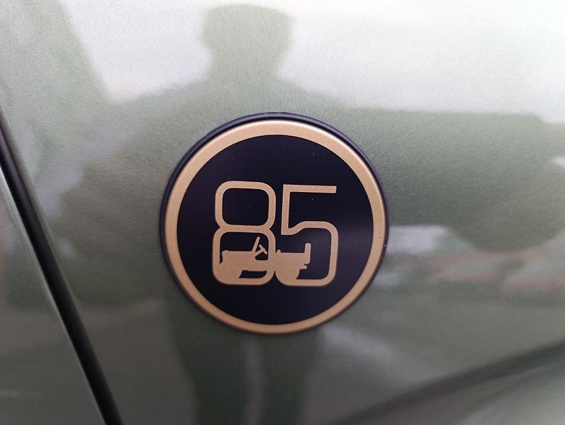 Jeep Avenger (2026) 85th Anniversary 1,2 e-Hybrid - fotka 13 z 47