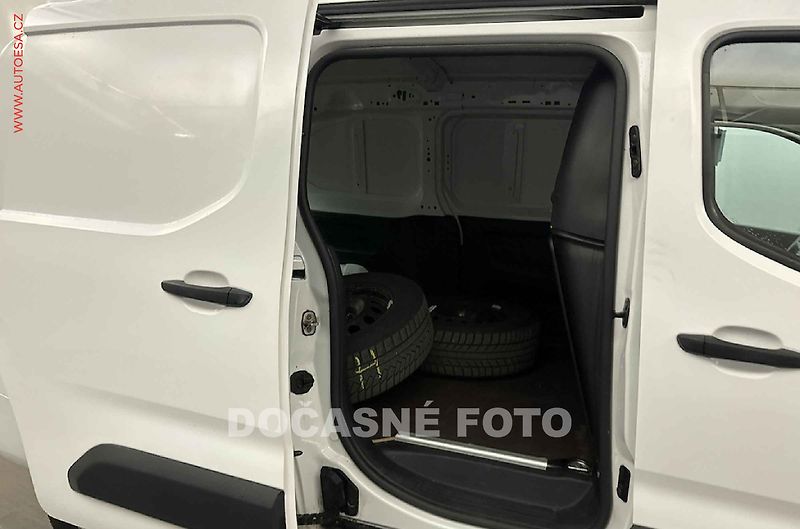 Opel Combo (2021) 1.5CDTi MAXi, 96kW, navi - fotka 6 z 9