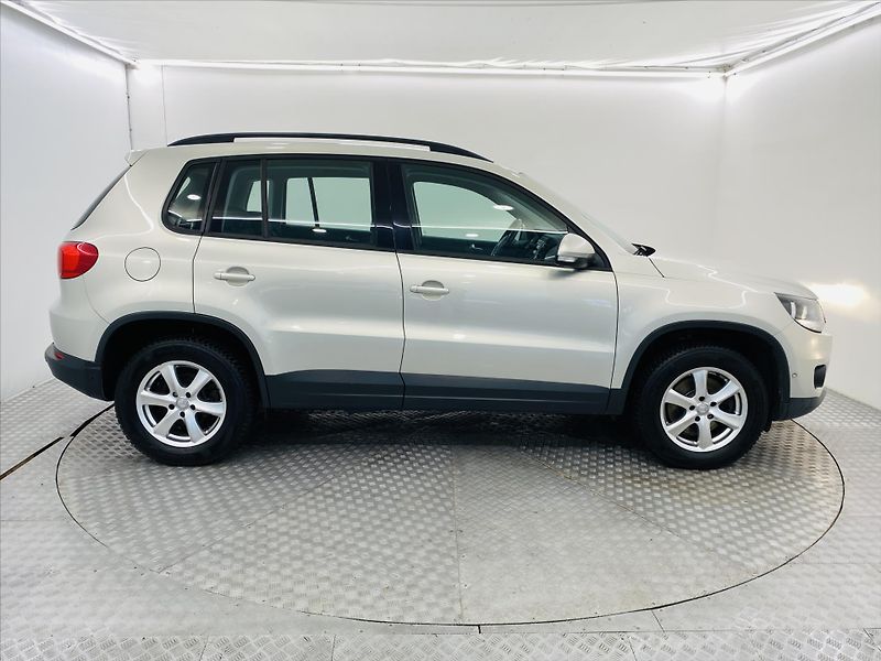Volkswagen Tiguan 2,0 TDI 81 kW Trend & Fun - fotka 26 z 27