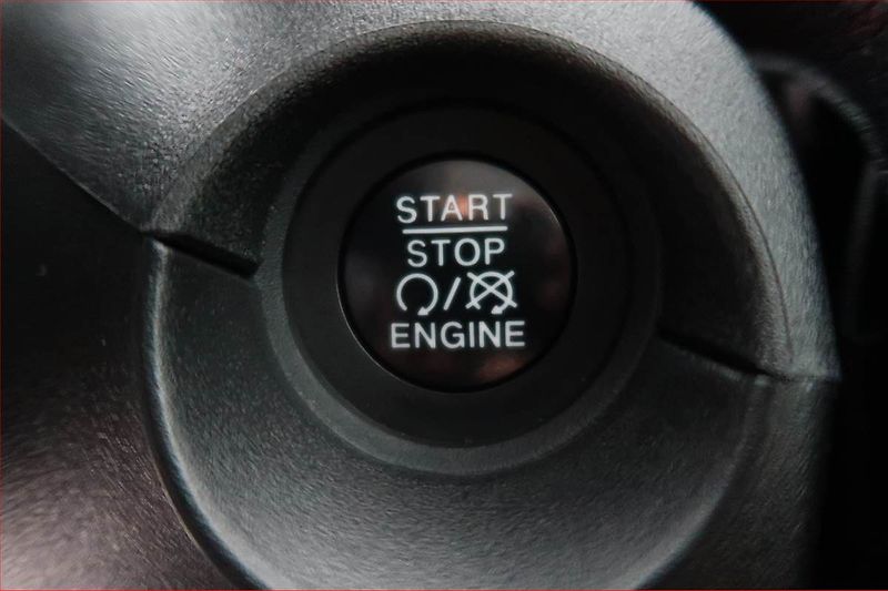Jeep Compass (2018) 1.4 MultiAir, ČR,1.maj - fotka 17 z 17
