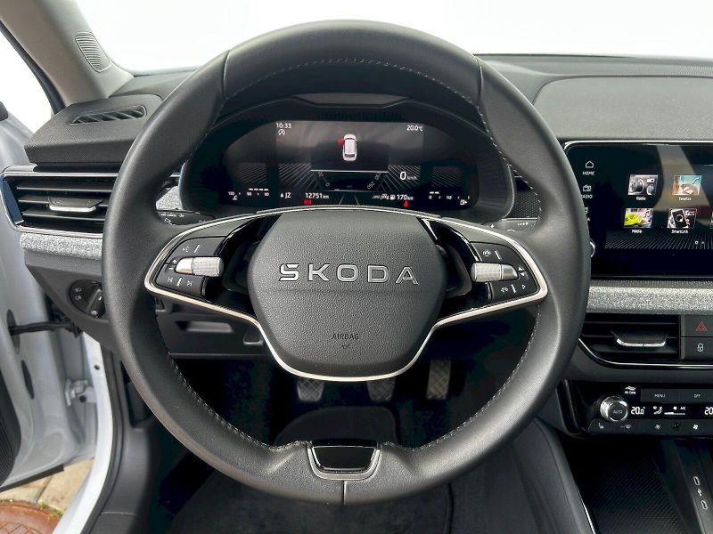 Škoda Kamiq (2025) 1.0 TSI 85kW MP6 Selection - fotka 7 z 32