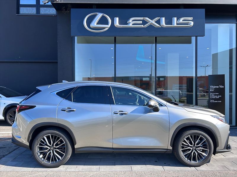 Lexus NX 350h 2.5   Luxury Panoramic - fotka 5 z 11