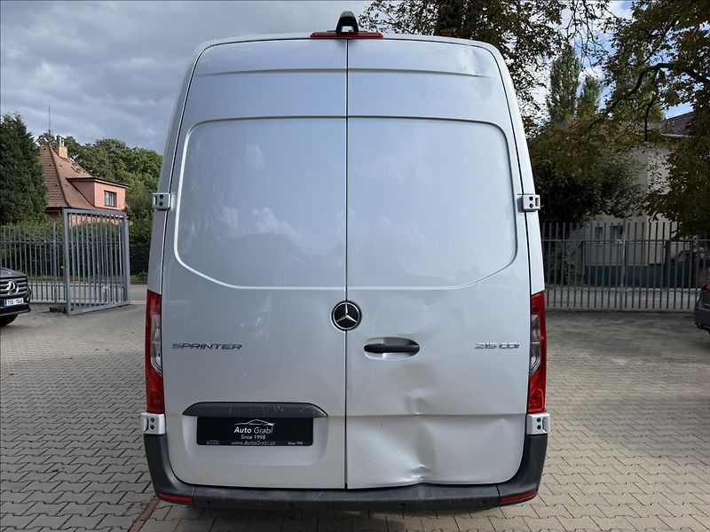 Mercedes-Benz Sprinter 215 CDI L2 Aut. Kamera - fotka 5 z 20