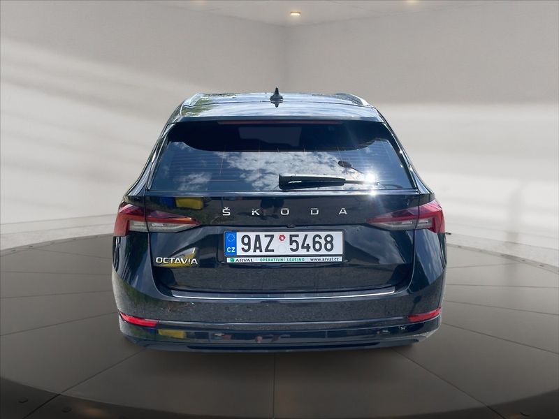 Škoda Octavia 2,0 TDI 110 Style DSG - fotka 5 z 11